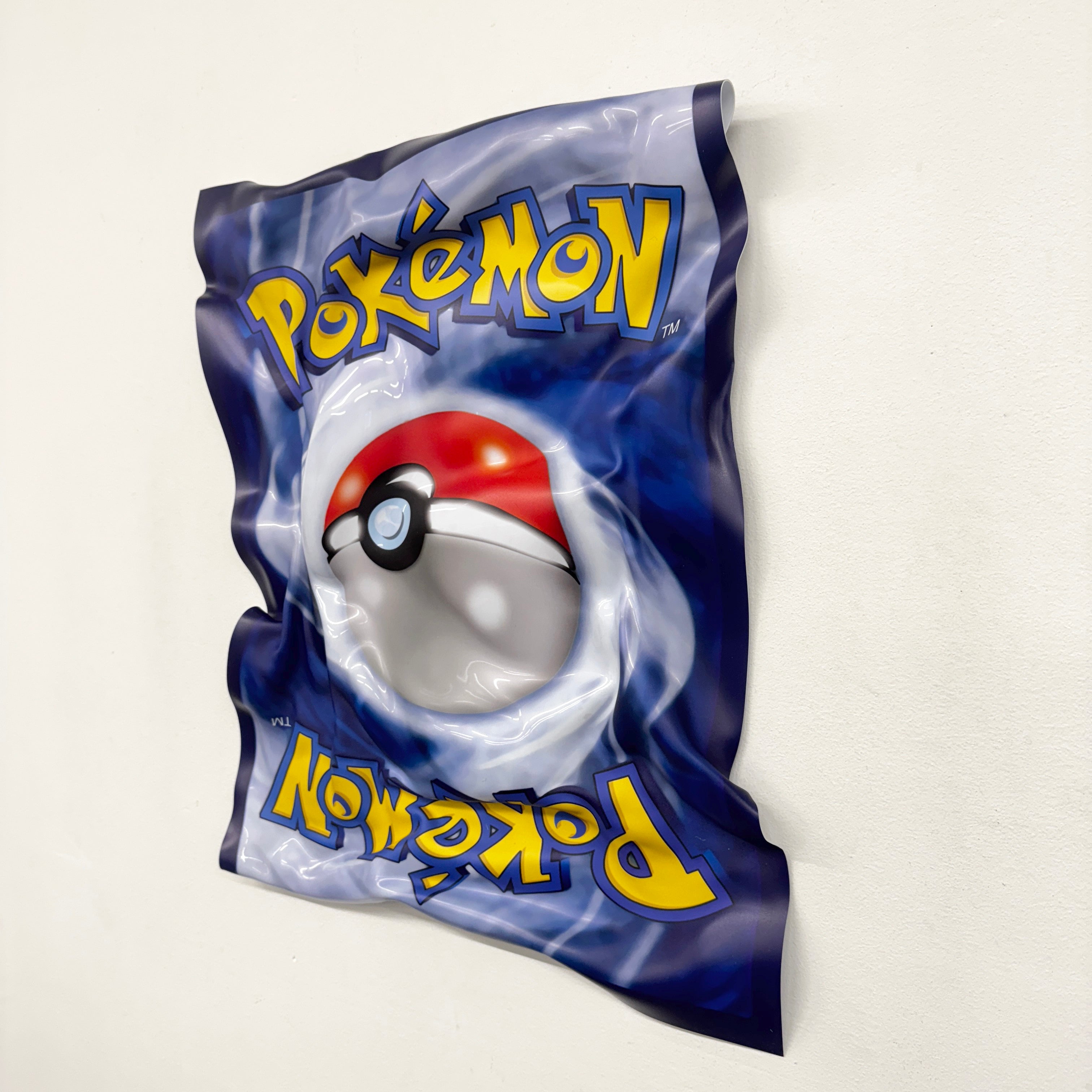 Crumpled Table - Pokémon Card "Pokéball"