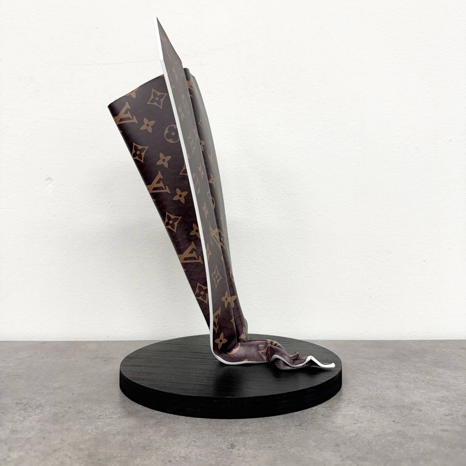 Sculpture Déco Avion Louis Vuitton – Sculpture moderne AVA