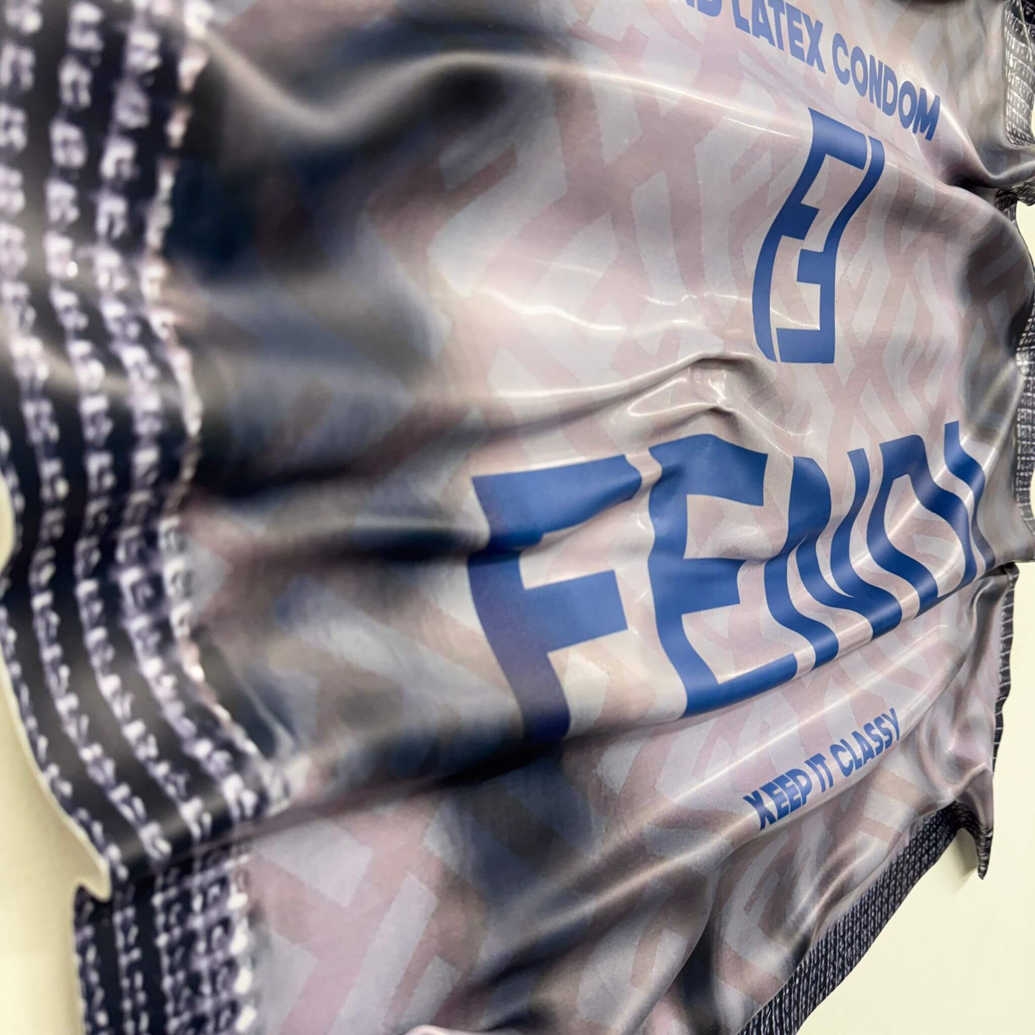 Tableau froissé – Fendi Keep It Classy