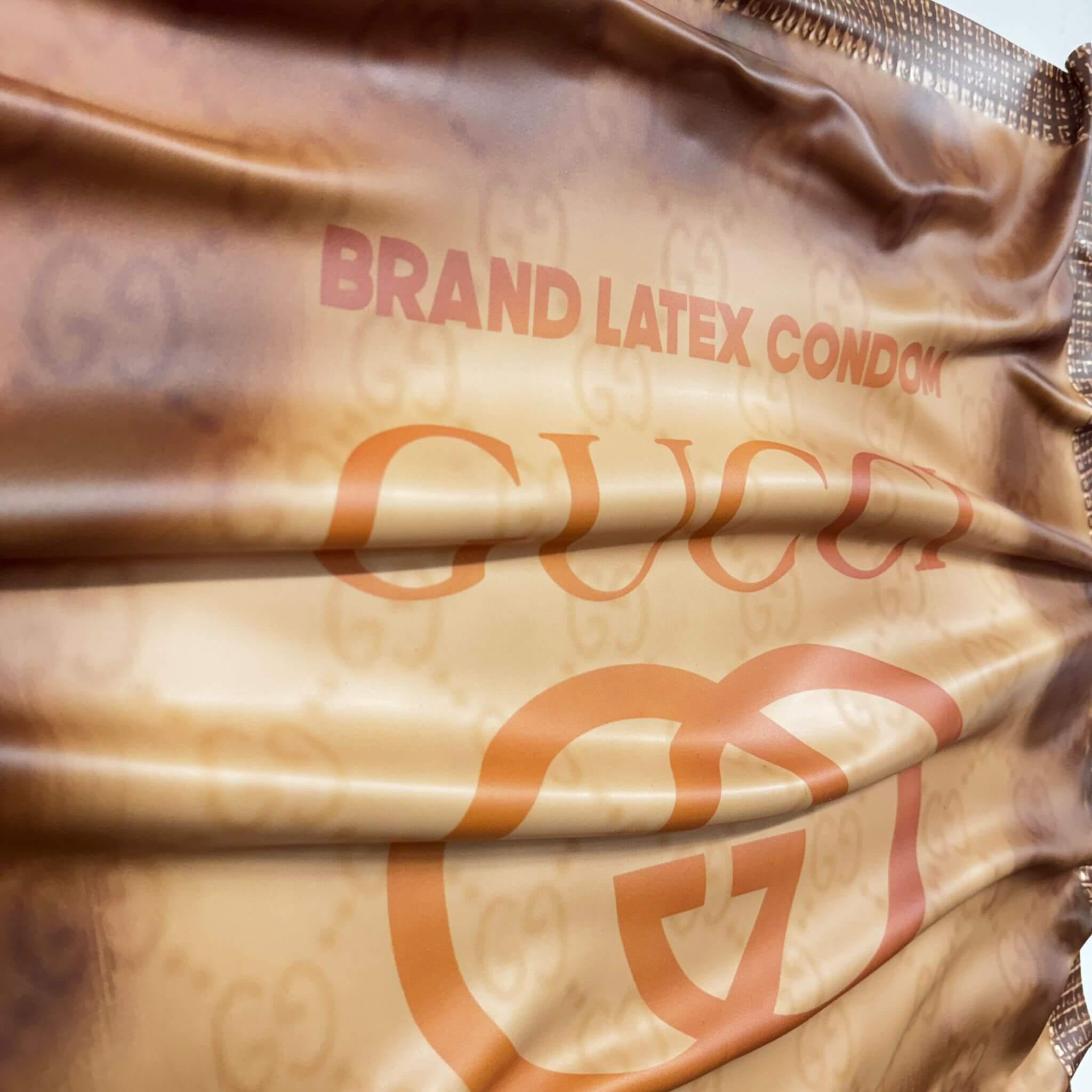 Zerknittertes Tableau - Playboy 1973