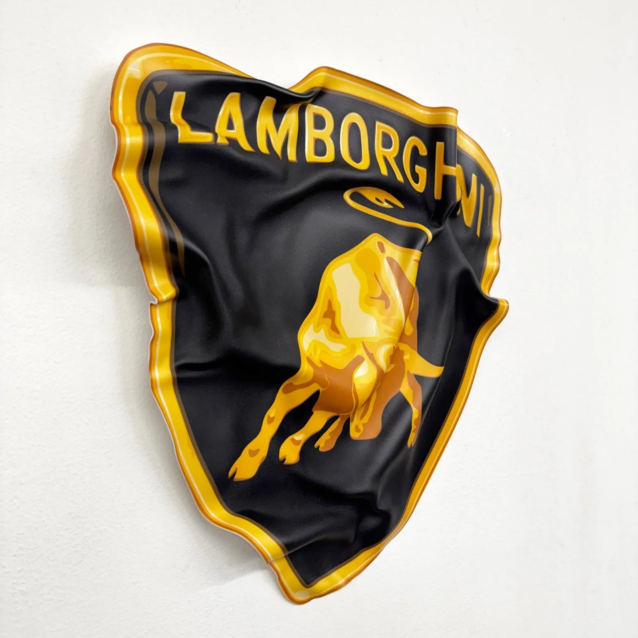 Tableau froissé - Blason Lamborghini "Charge du Taureau" - Luxartis