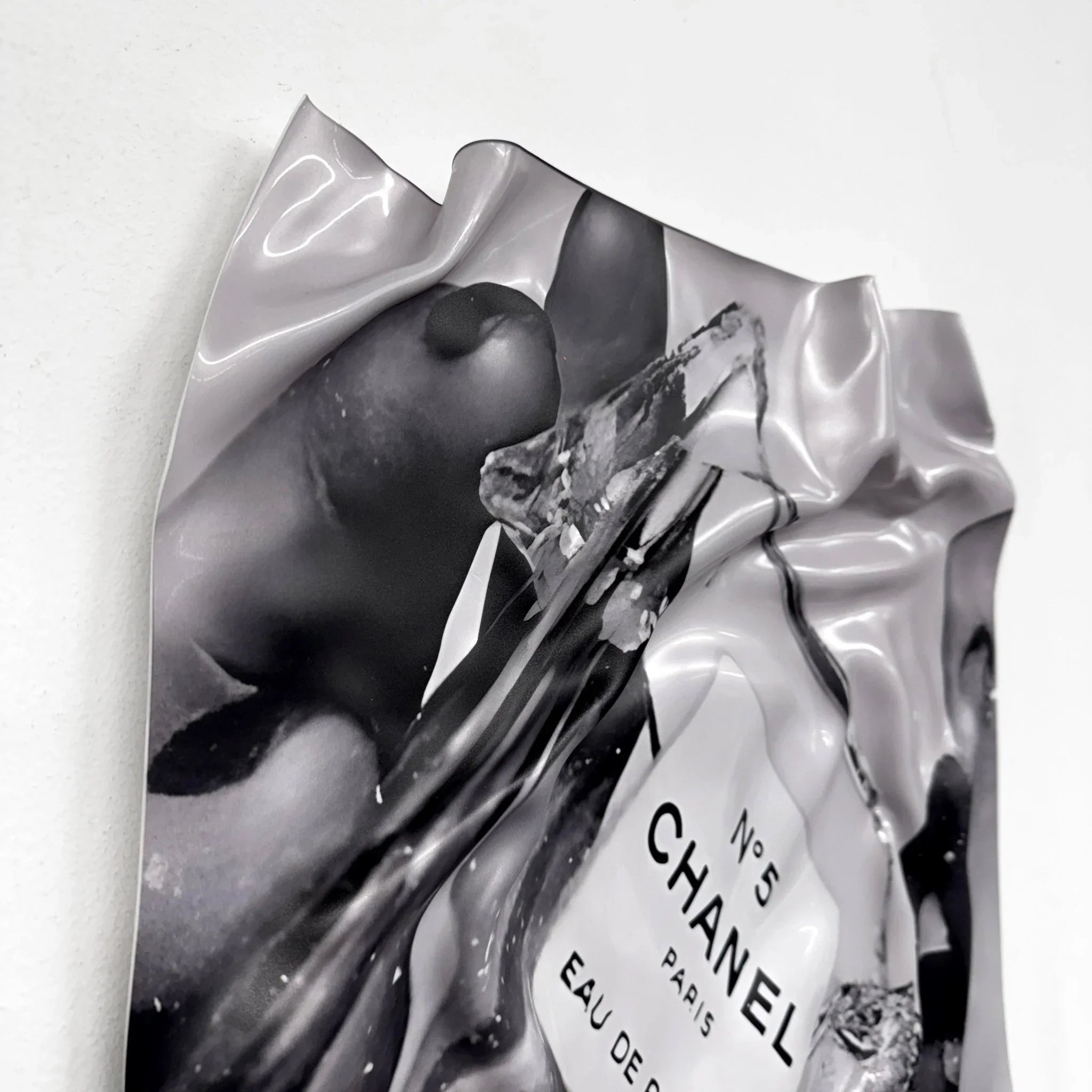 Tableau froissé - Chanel N°5 "Éclat Glacé" - Luxartis