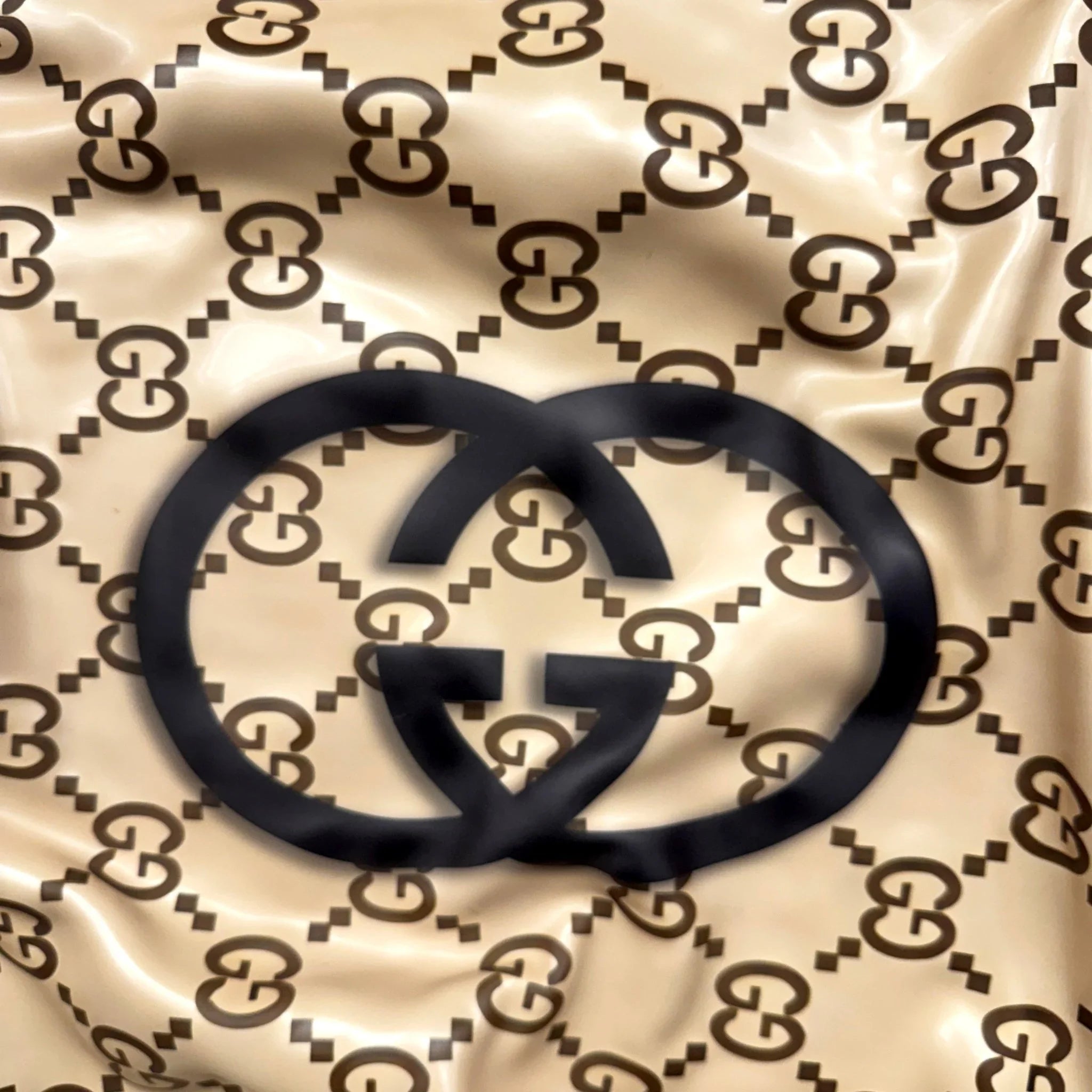 Tableau froissé - Logo "Gucci Beige" - Luxartis