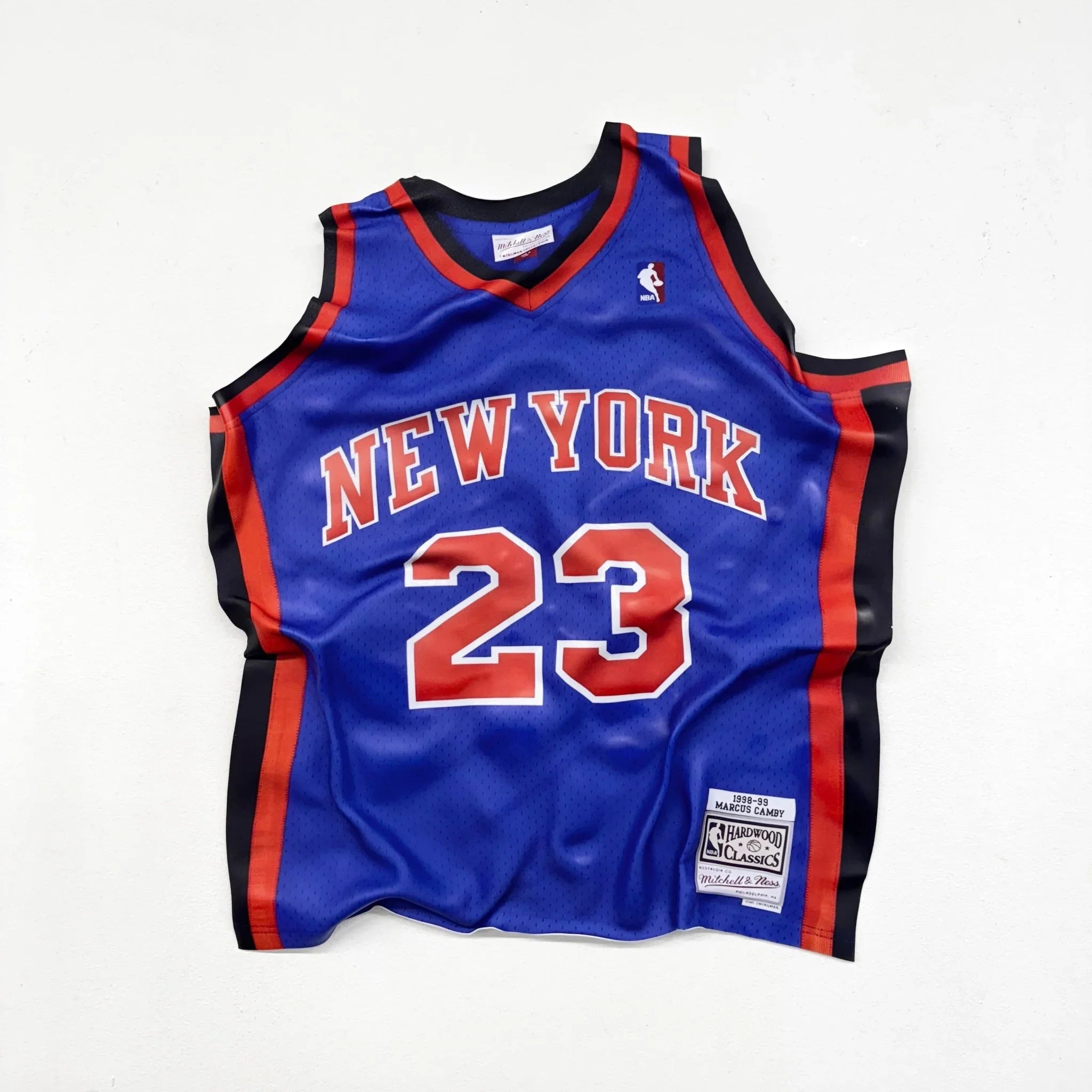 Tableau froissé - Maillot NBA "New York 23" - Luxartis
