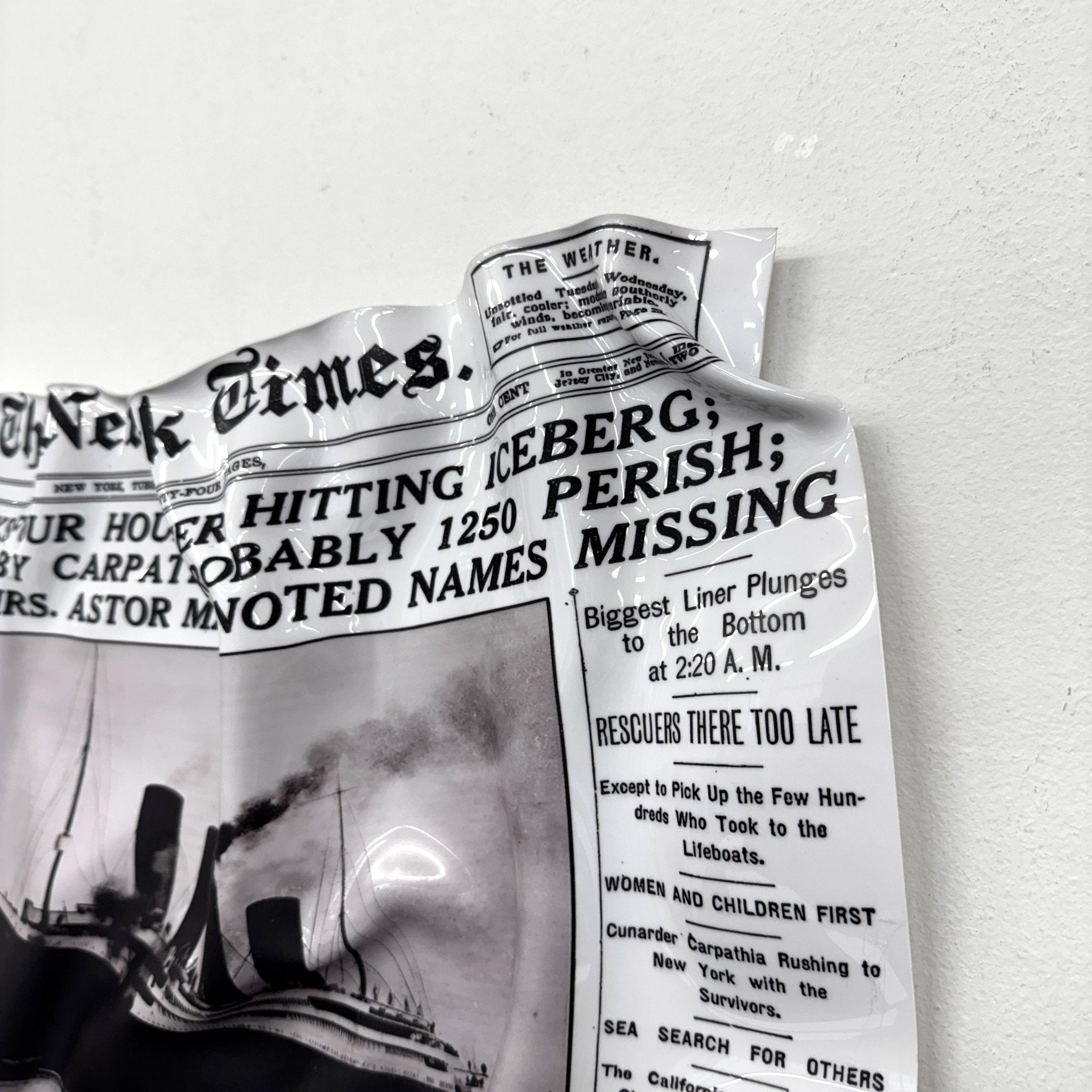 Tableau froissé - Naufrage du Titanic "NY Times 1912" - Luxartis