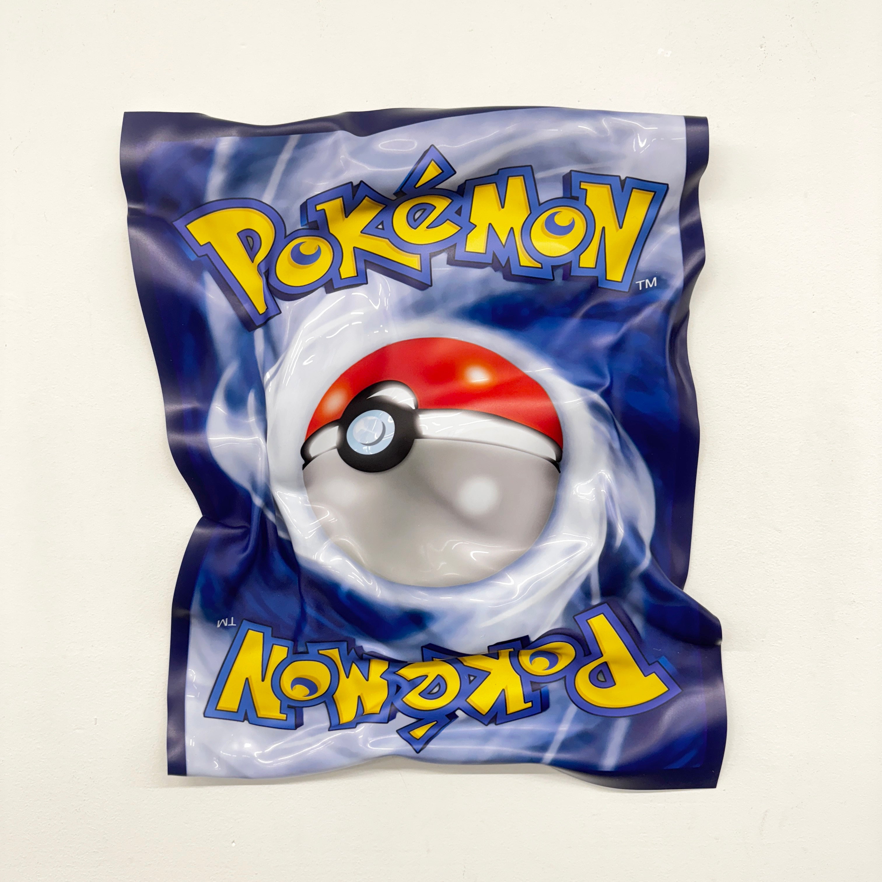 Crumpled Table - Pokémon Card "Pokéball"