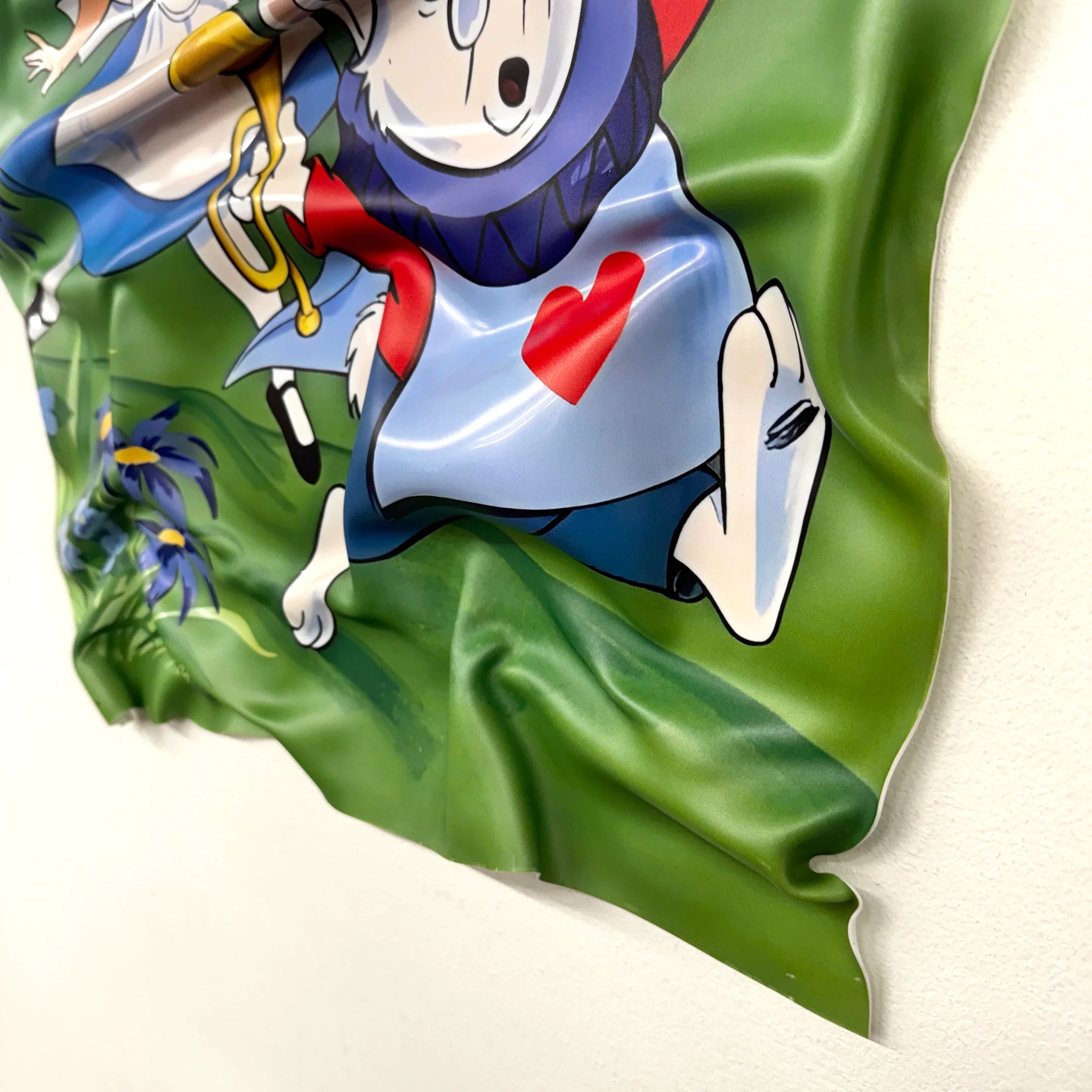 Crumpled Table – Alice in Wonderland "Color Book"