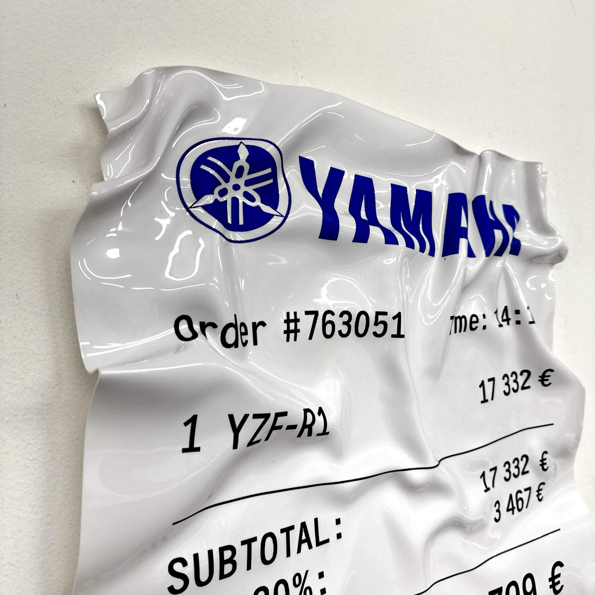 Tableau Déco Ticket “Yamaha YZF-R1” – Tableau froissé