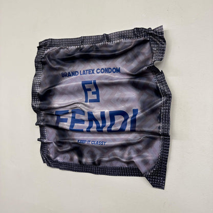 Tableau froissé – Fendi Keep It Classy