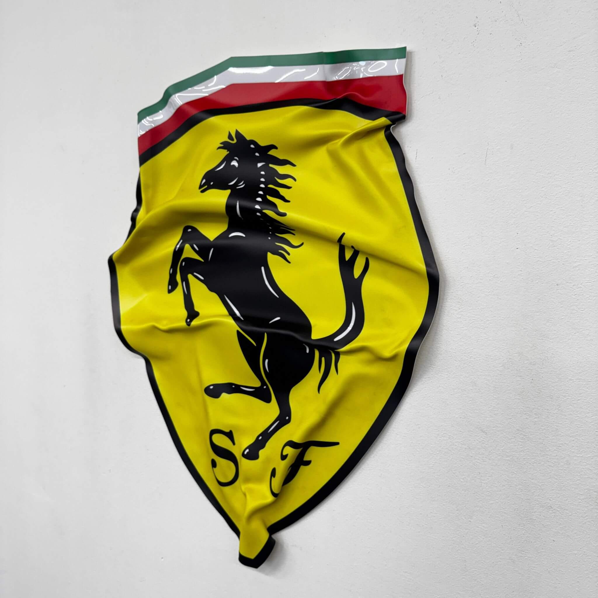 Tableau froissé – Ferrari