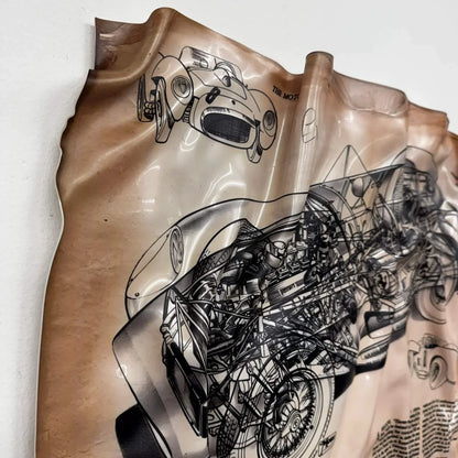 Tableau froissé – Ferrari Succeeding a Champion