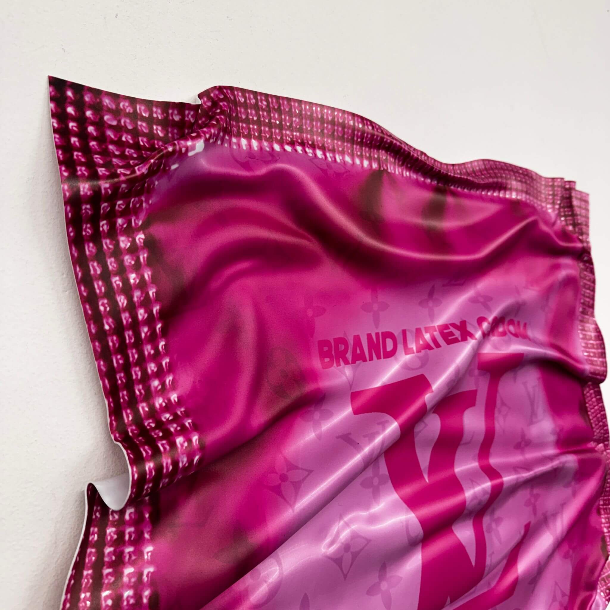 Tableau froissé – Louis Vuitton Keep It Classy