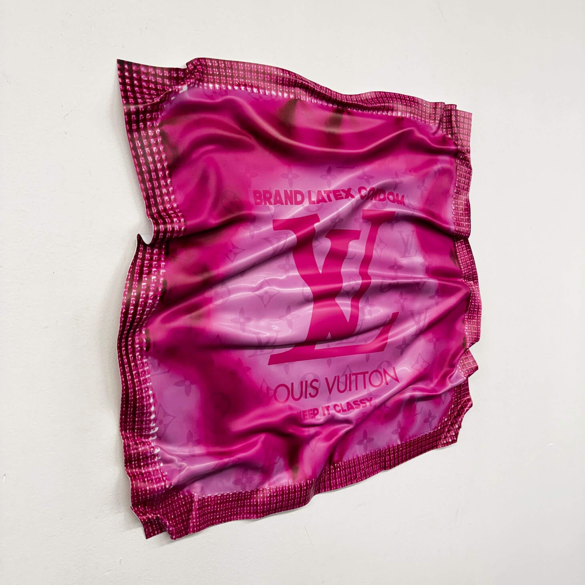 Tableau froissé – Louis Vuitton Keep It Classy