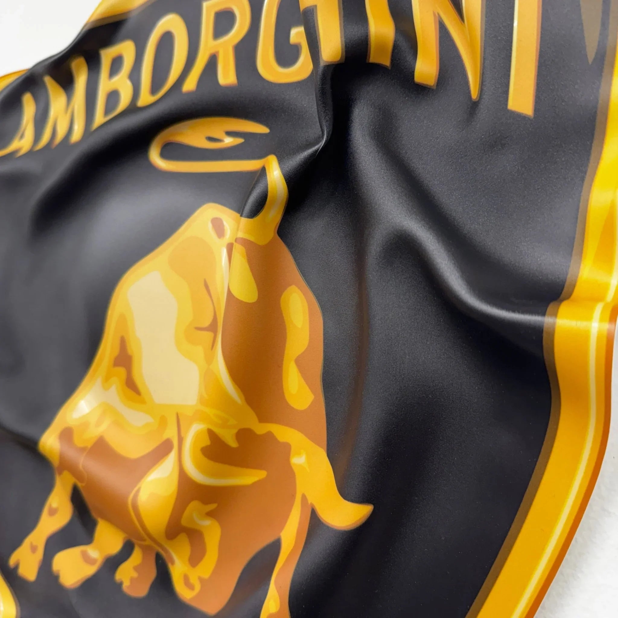 Tableau froissé - Blason Lamborghini "Charge du Taureau" - Luxartis