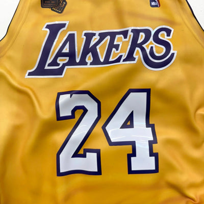 Tableau froissé - Maillot NBA "Lakers 24" - Luxartis