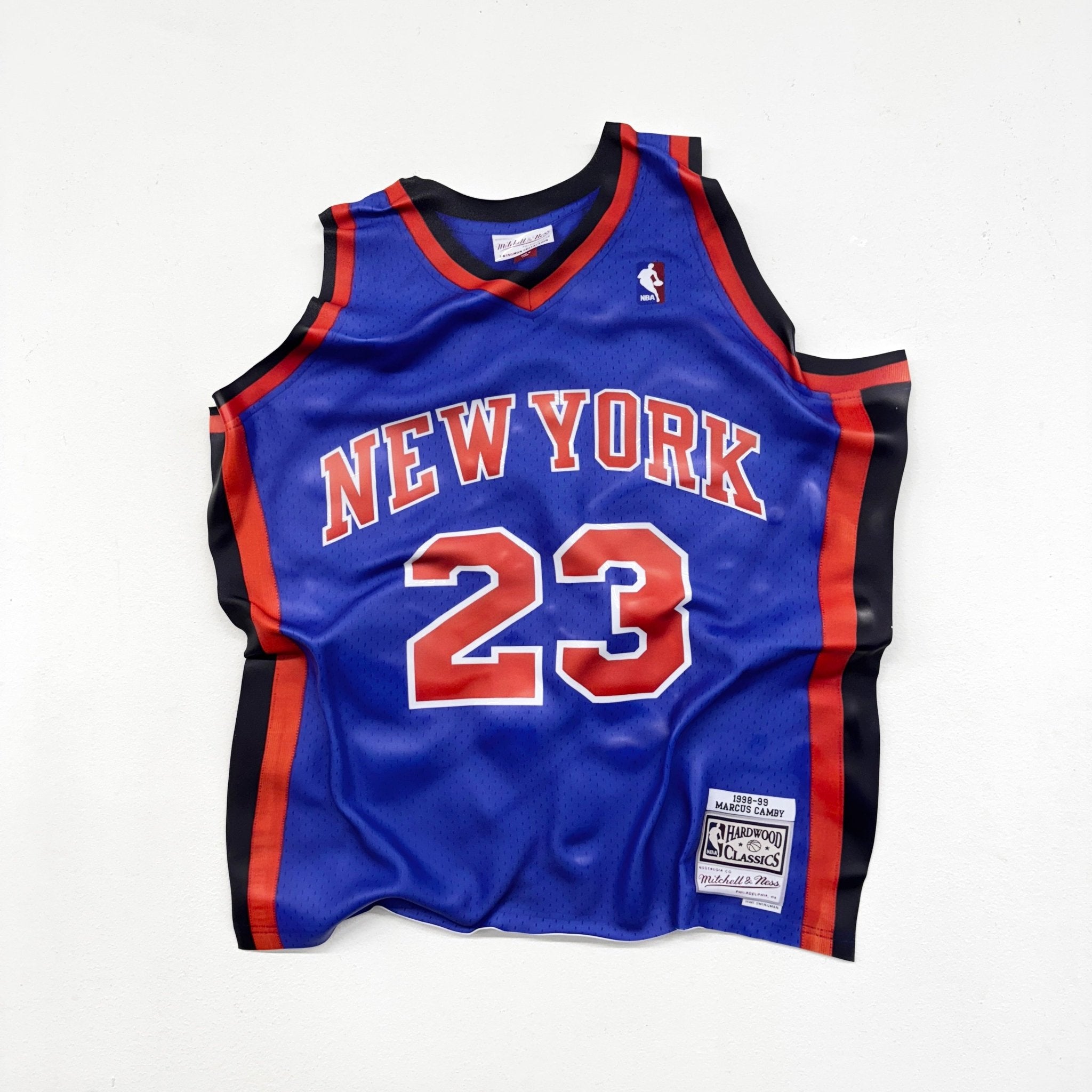 Tableau froissé - Maillot NBA "New York 23" - Luxartis