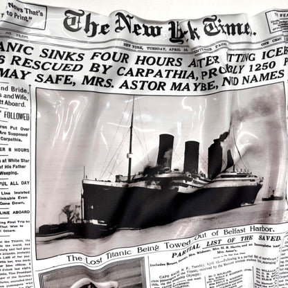 Tableau froissé - Naufrage du Titanic "NY Times 1912" - Luxartis