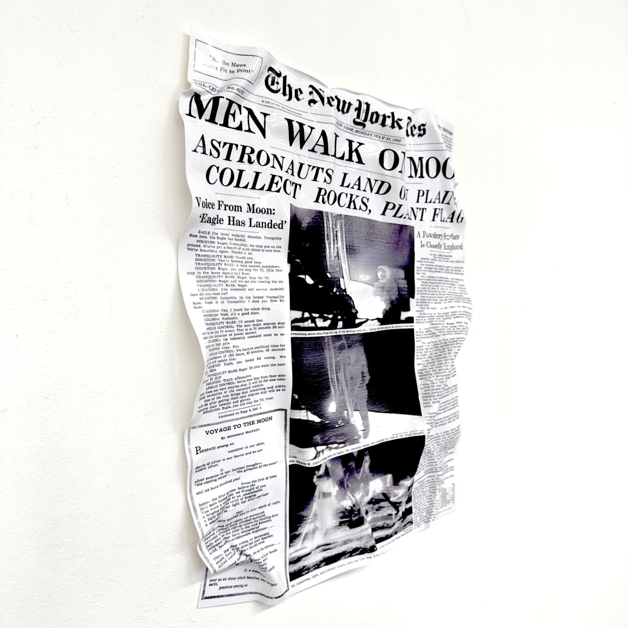 Tableau froissé - Une Petite Foulée sur la Lune "NY Times 1969" - Luxartis